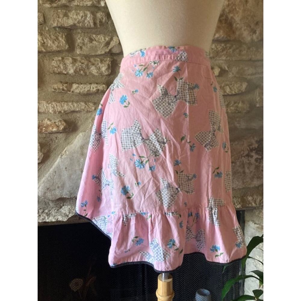 Vintage 1950's Pink Floral & Bow Ruffle Hem Half Apron - Cottagecore Kitchen